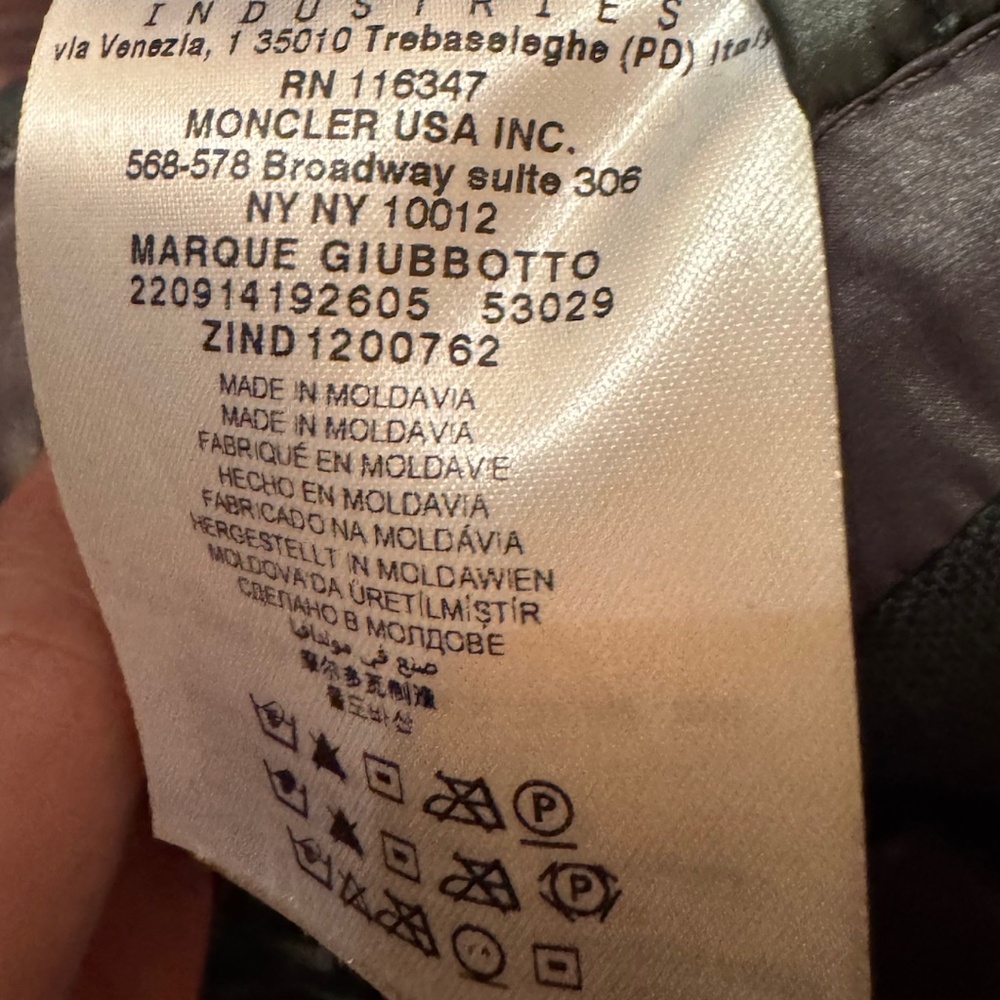 MONCLER - Men's Forest Green Down Jacket - Picture 9 of 16